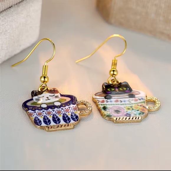 Cute Cat in Teacup Earrings | Anthropologie Inspired Whimsical Jewelry - Picture 4 of 6